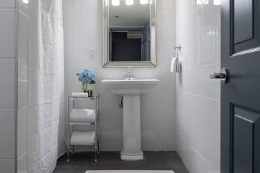 bathroom with flowers